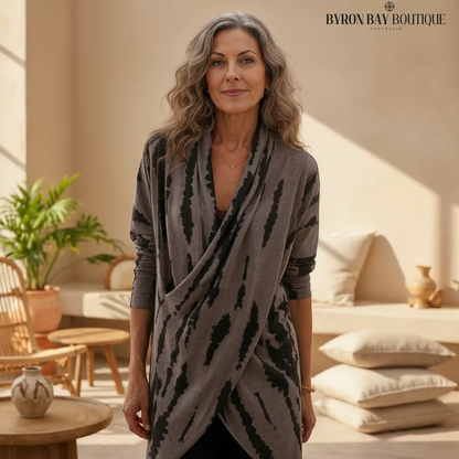 Celinae - Modern Flair Top