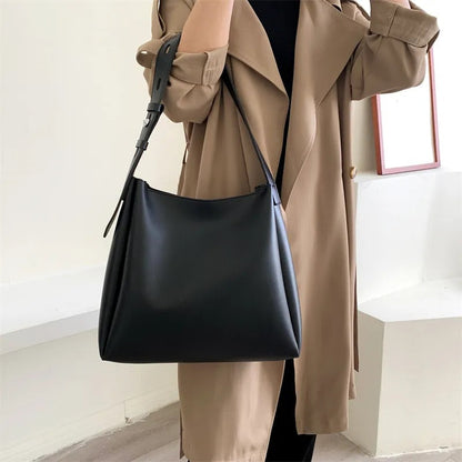 Layla - Grand Tote