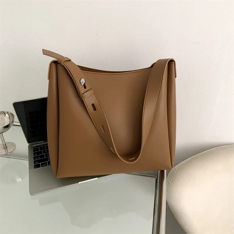 Layla - Grand Tote