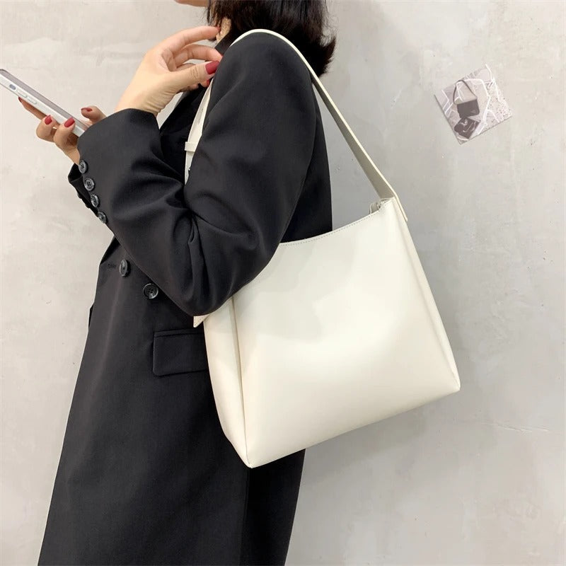 Layla - Grand Tote