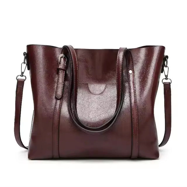 Evelyn - Sleek Leather Shoulder Bag