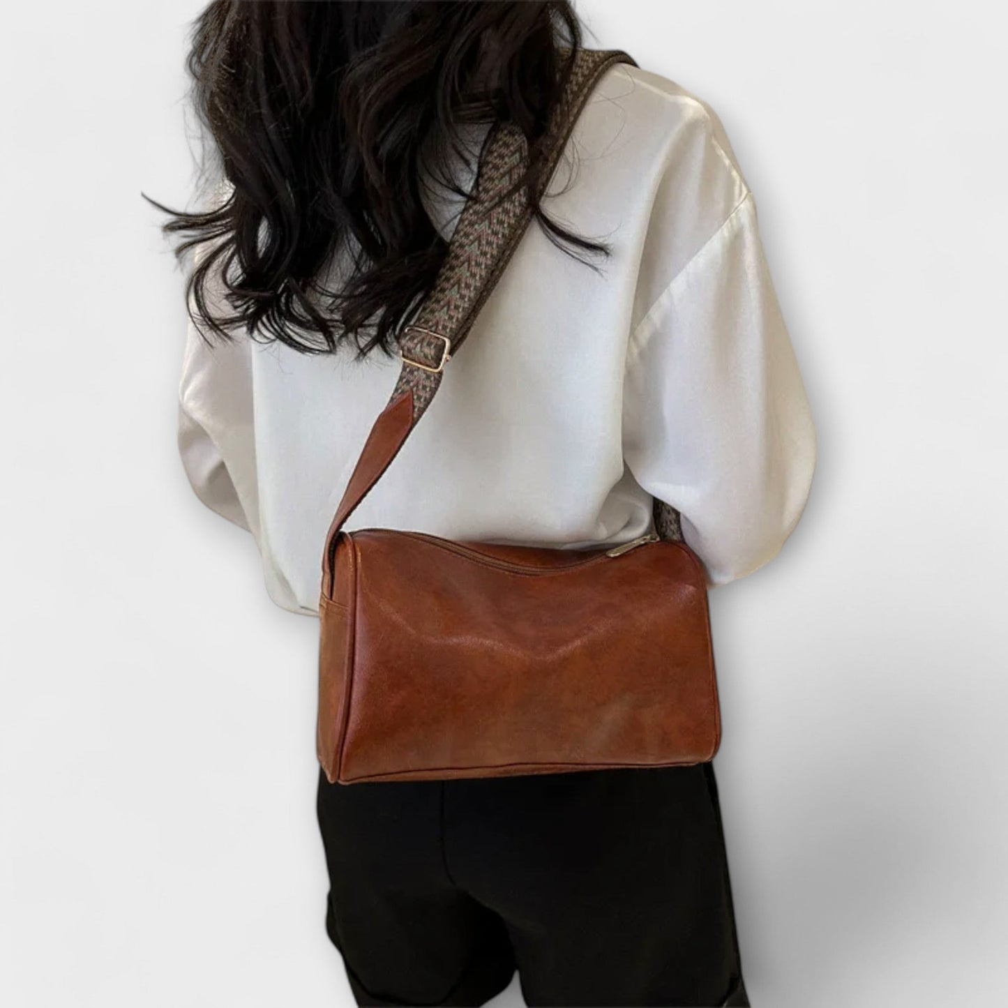 Chloe - Vintage Crossbody Bag